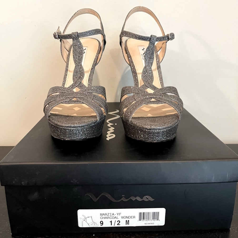 Nina Marzia silver charcoal 9.5